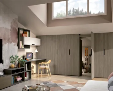 Armadio scalare per mansarda in legno Composizione 16 di Ferrimobili