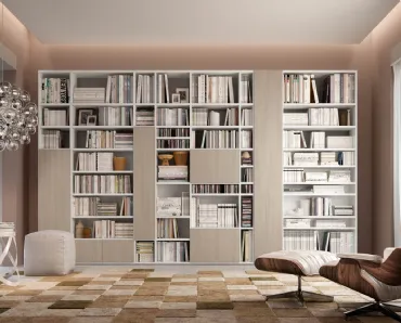 Libreria a muro living 75D composta da ante e vani a giorno di Ferrimobili