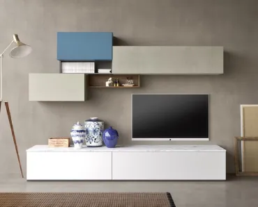Parete dal design moderno in laccato opaco con top in finitura marmo bianco di Mab