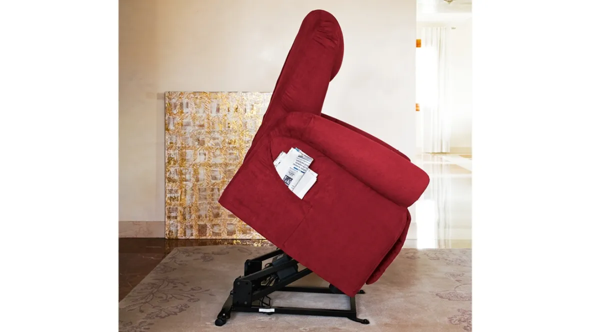 Poltrona Relax con meccanismo alzapersona Stylo di Rigosalotti