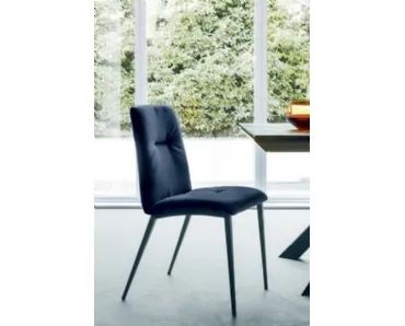 Sedia Luna in tessuto imbottito con gambe in metallo antracite di Sedit